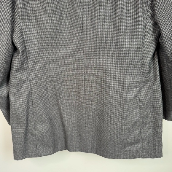 Canali 100% Wool Light and Dark Gray Micro Check Classic 2 Button Blazer Sz 46L - Picture 9 of 12